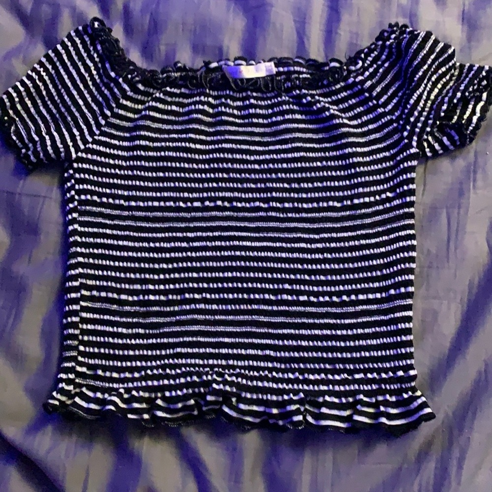 medium crop top